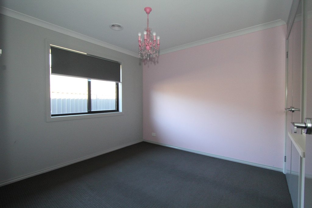 16 McCallum Street Lucas 11