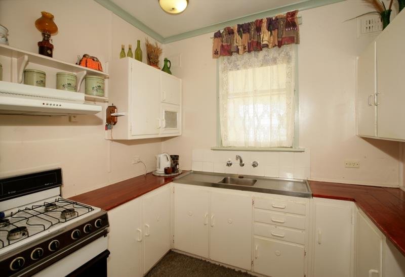 16 McDonough Avenue MOUNT AUSTIN 2