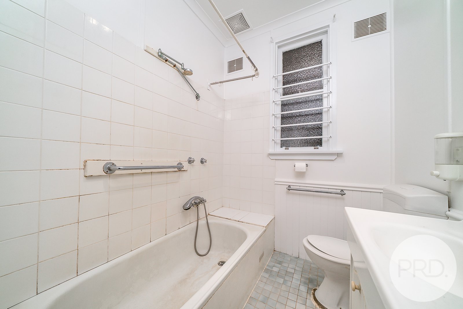 16 McDonough Avenue MOUNT AUSTIN 8
