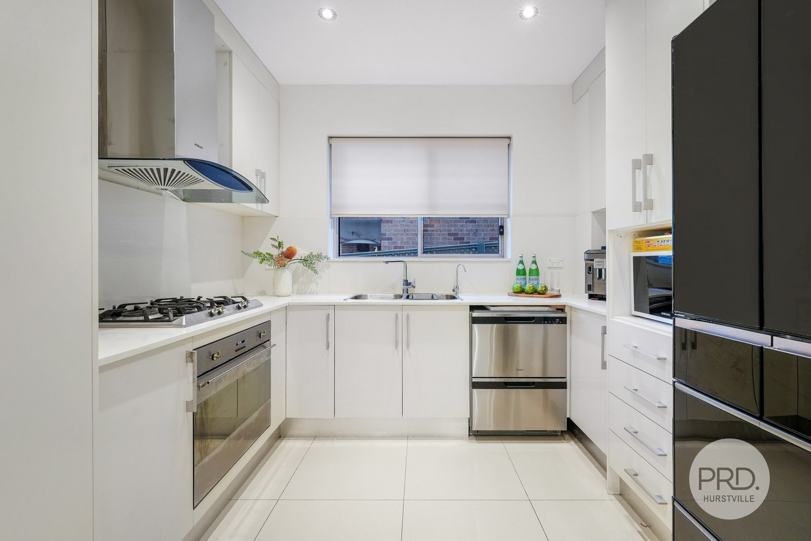 16 Mcleod Street HURSTVILLE 4