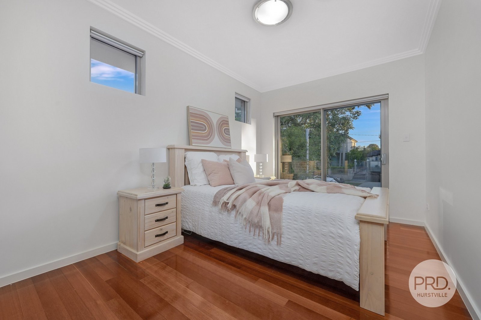 16 Mcleod Street HURSTVILLE 8