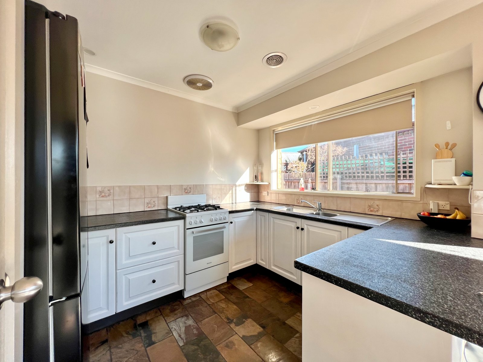 Gallery: 16 Meadenhall Drive