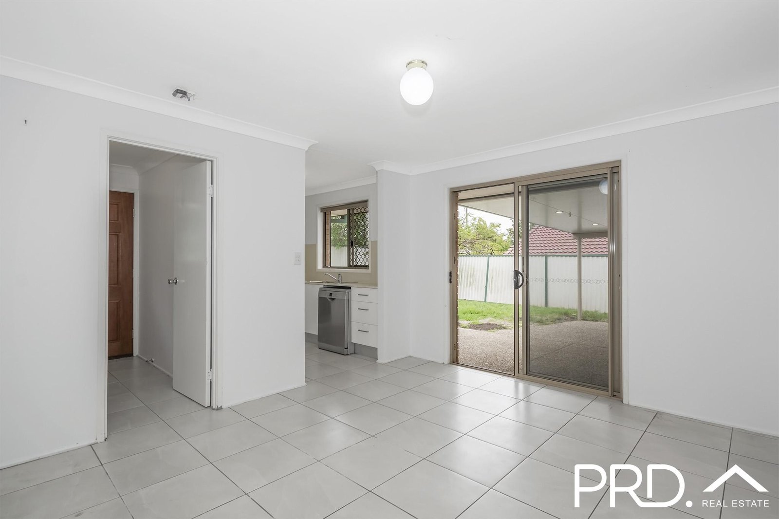 16 Melbourne Road ARUNDEL 3