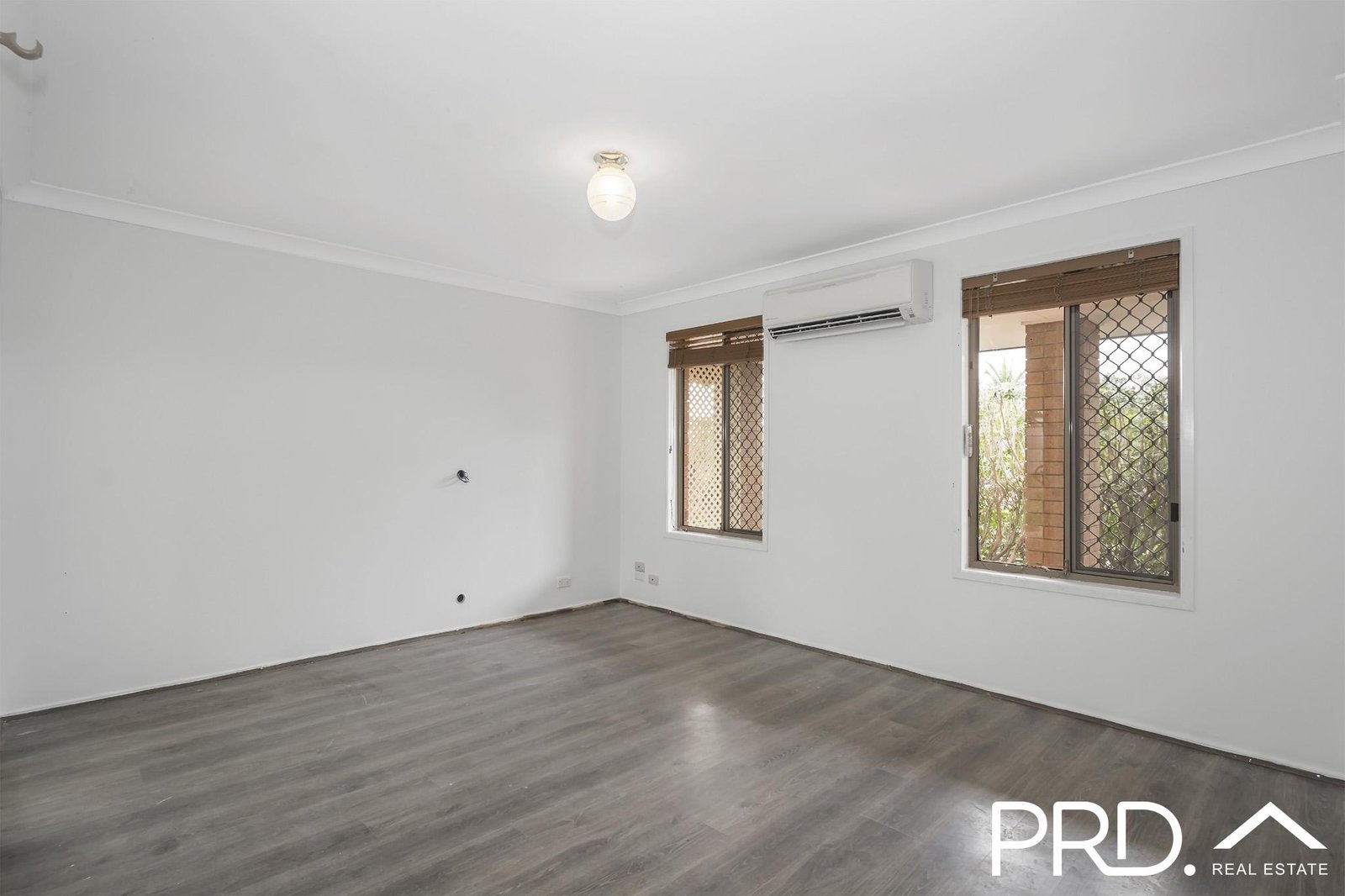 16 Melbourne Road ARUNDEL 4