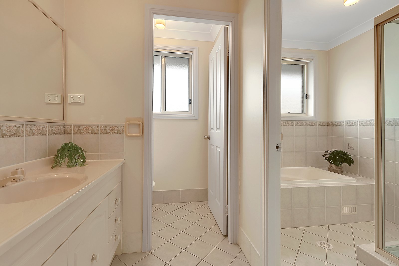 16 Merimbula Close FLINDERS 7