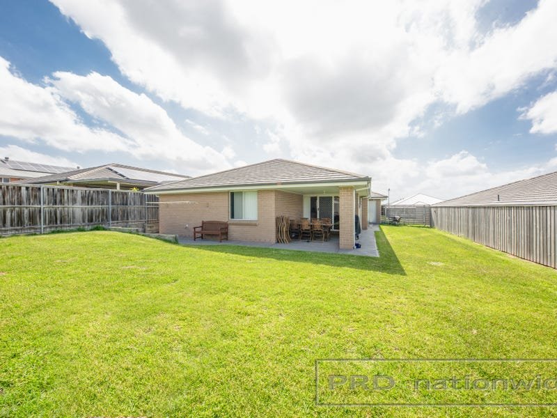 16 Mistfly Street CHISHOLM 5