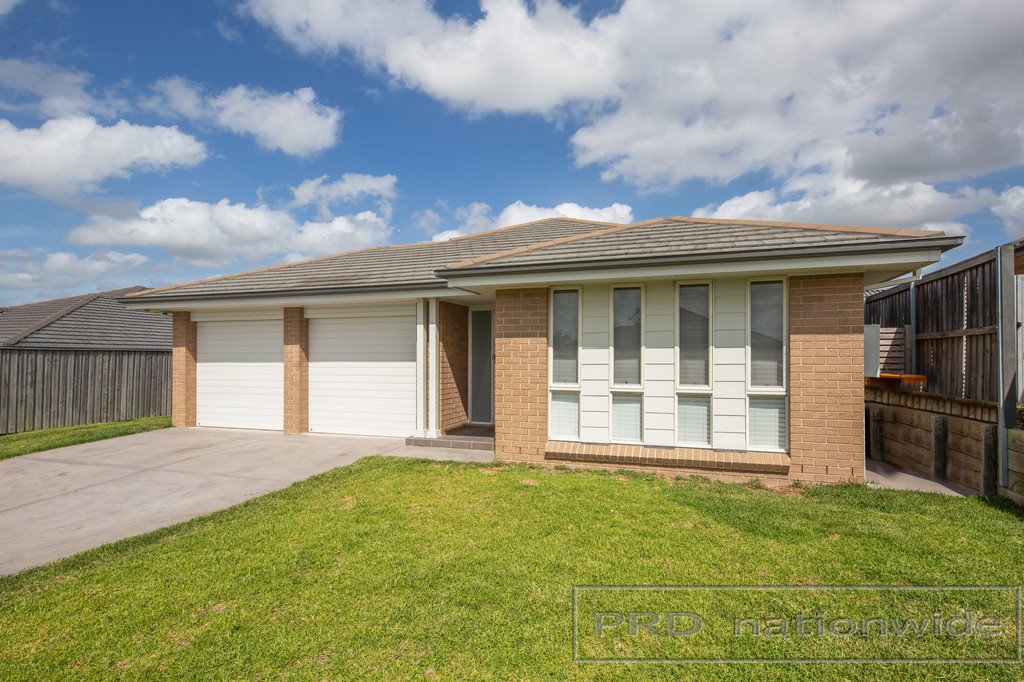 16 Mistfly Street CHISHOLM 1
