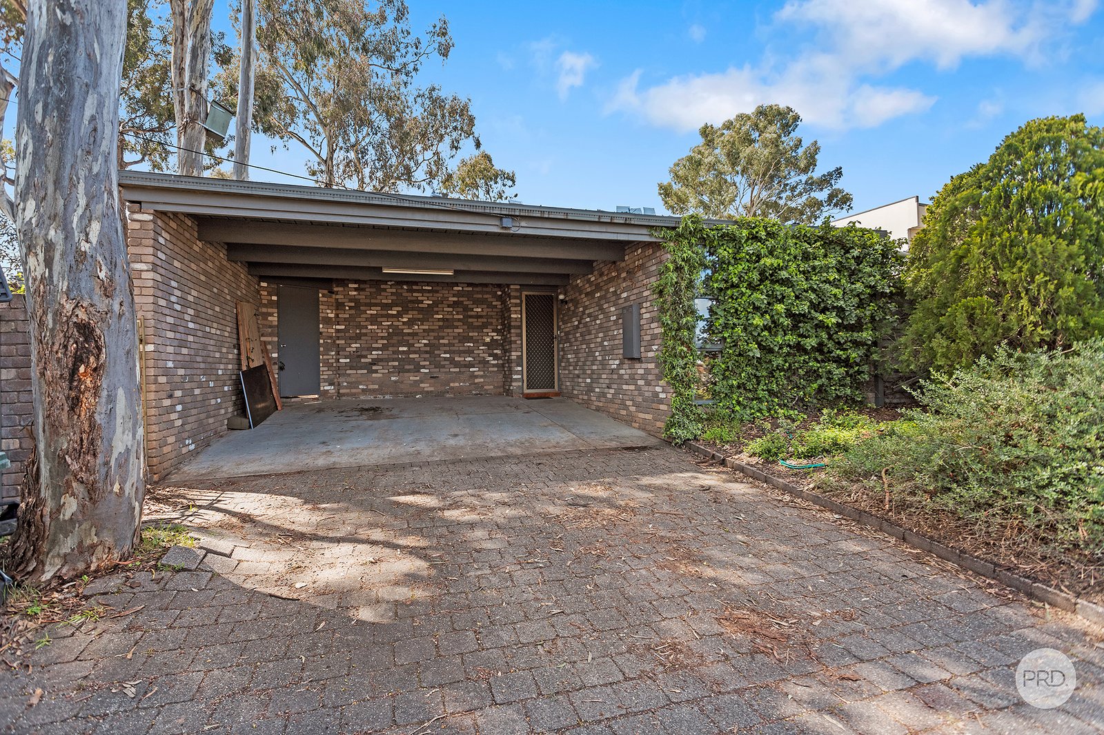 16 Mistletoe Street GOLDEN SQUARE 1