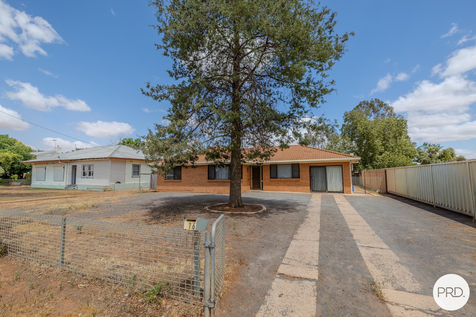 16 Mitchell Avenue DARETON 1