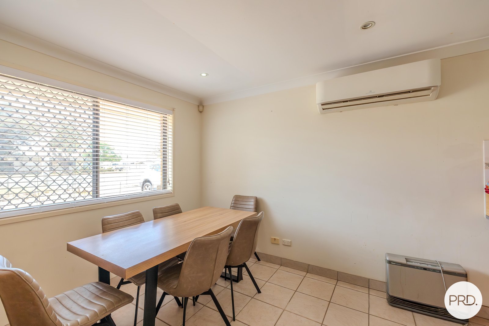 16 Mitchell Avenue DARETON 5