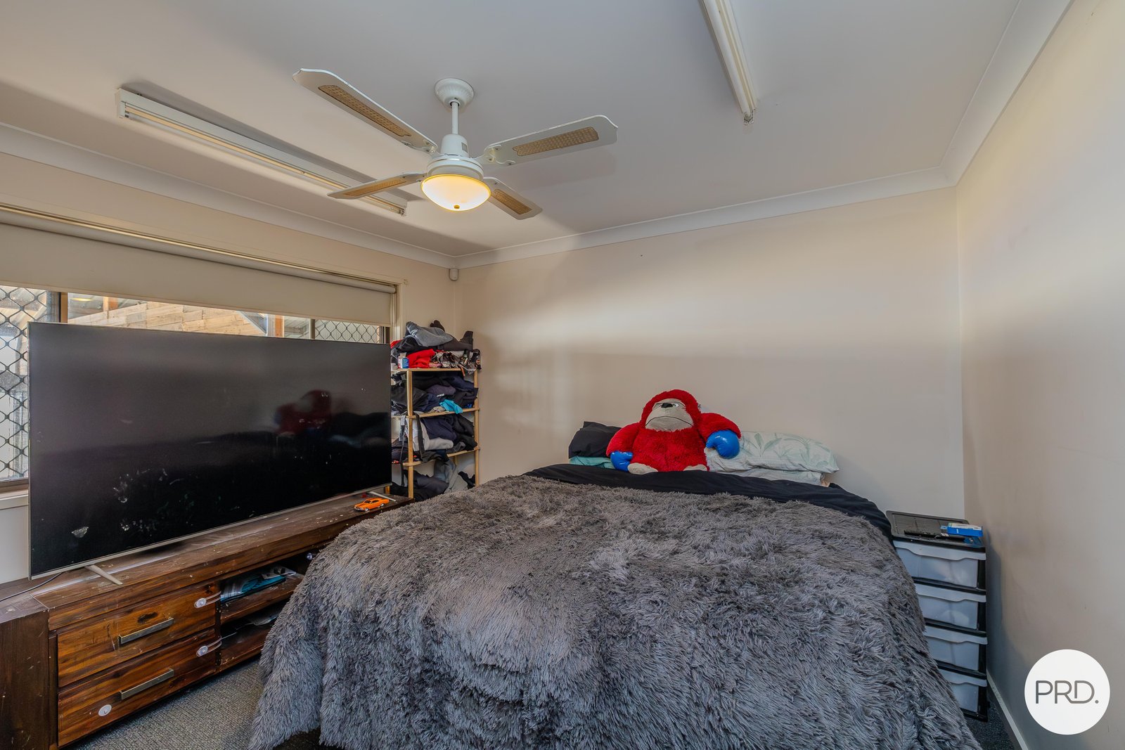 16 Mitchell Avenue DARETON 9