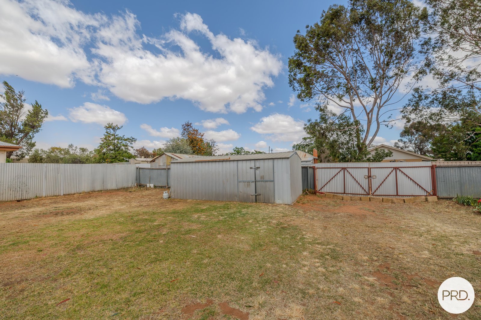 16 Mitchell Avenue DARETON 17