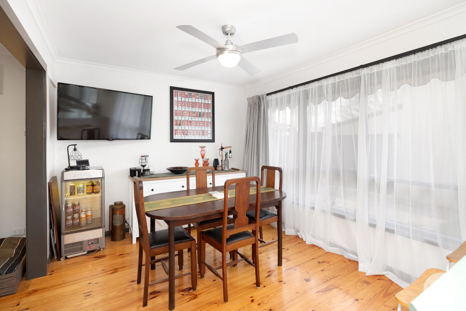 16 Montgomery Street WENDOUREE 6