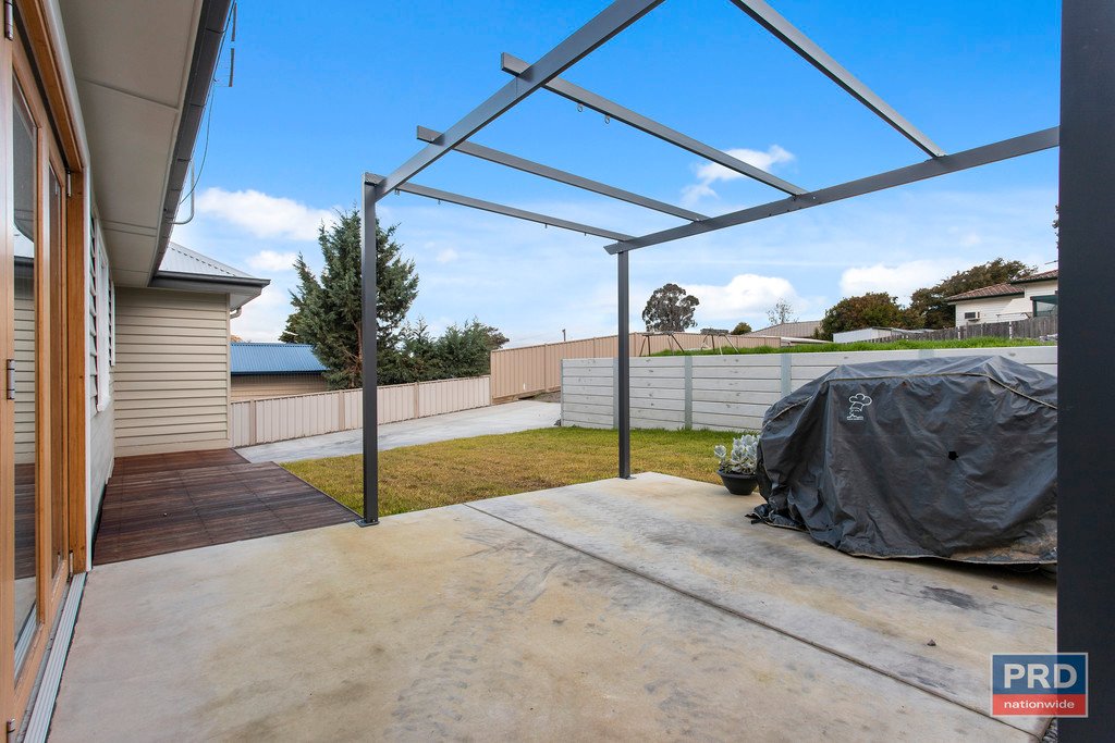 16 Moray Crescent NORTH BENDIGO 9