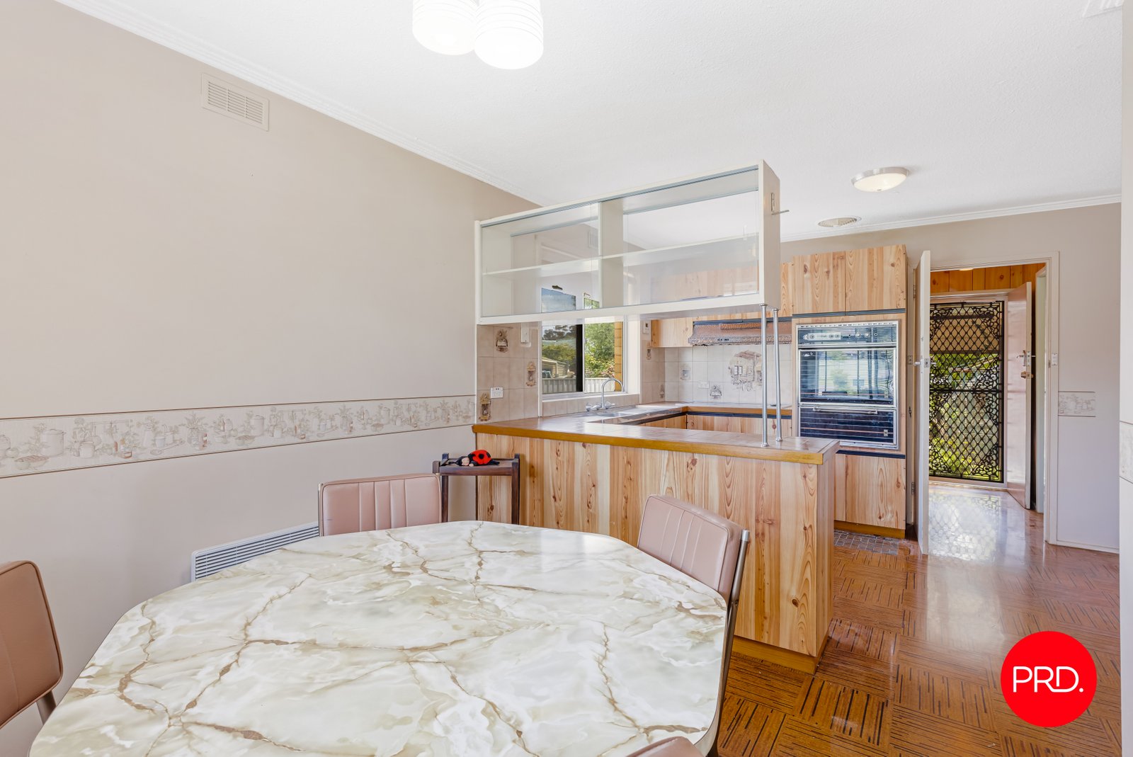 16 MORRISON Street KANGAROO FLAT 8