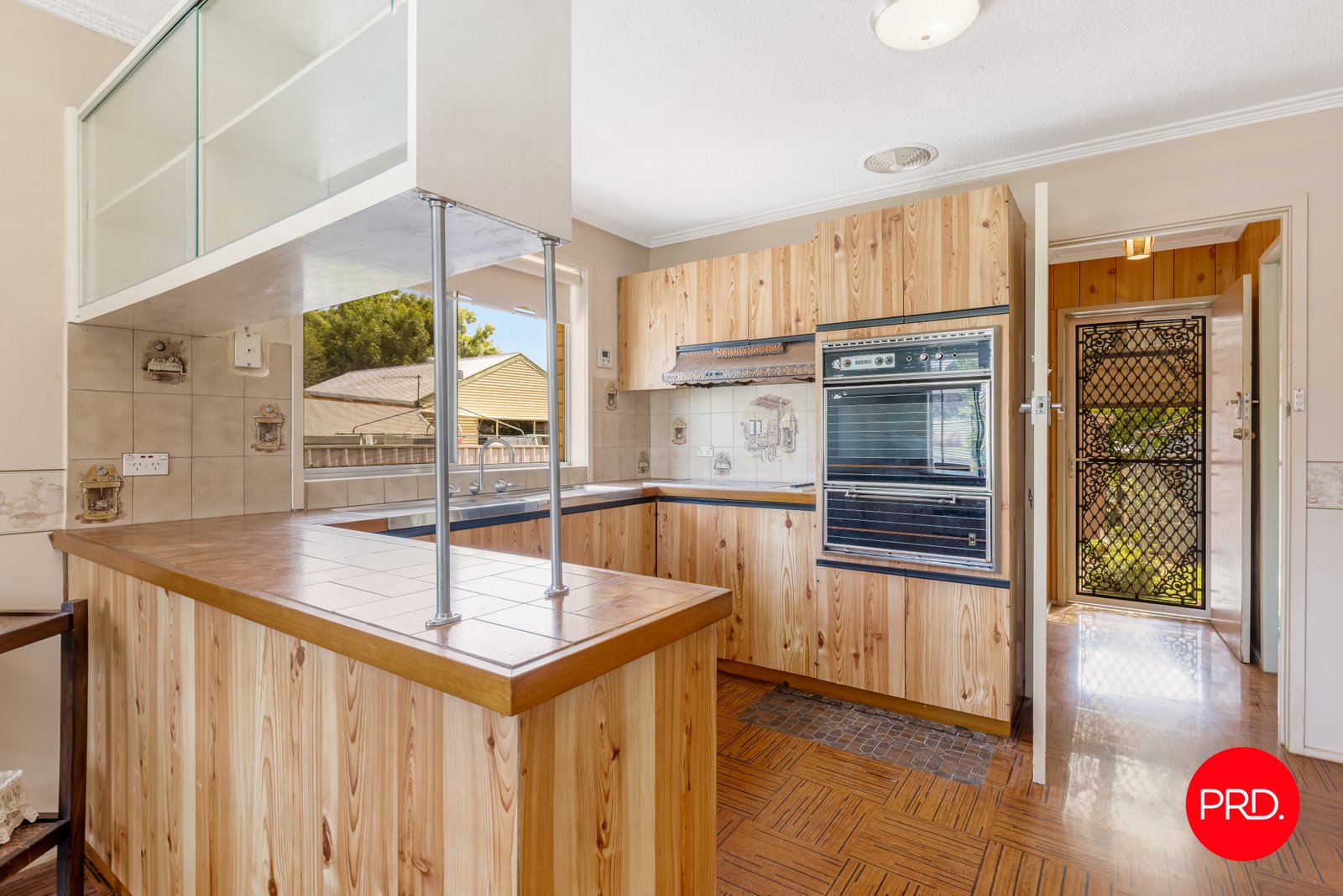 16 MORRISON Street KANGAROO FLAT 9