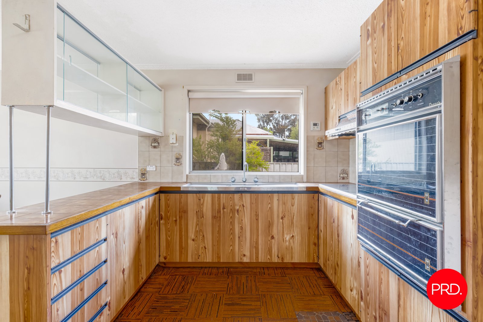 16 MORRISON Street KANGAROO FLAT 10