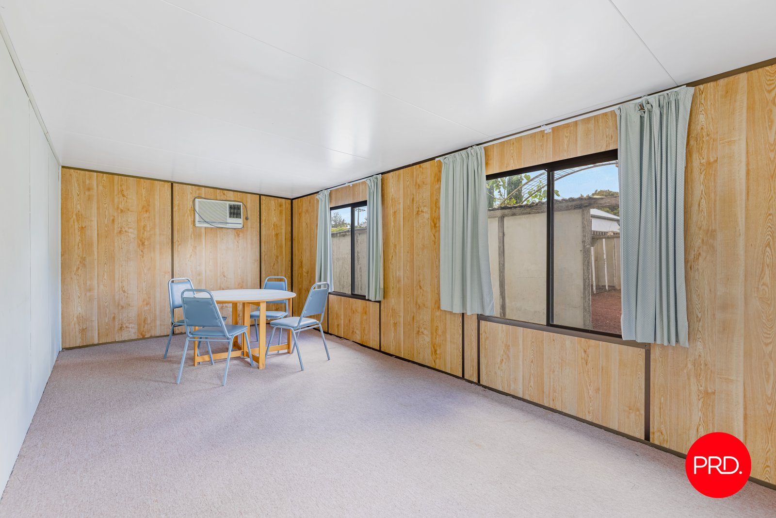 16 MORRISON Street KANGAROO FLAT 17