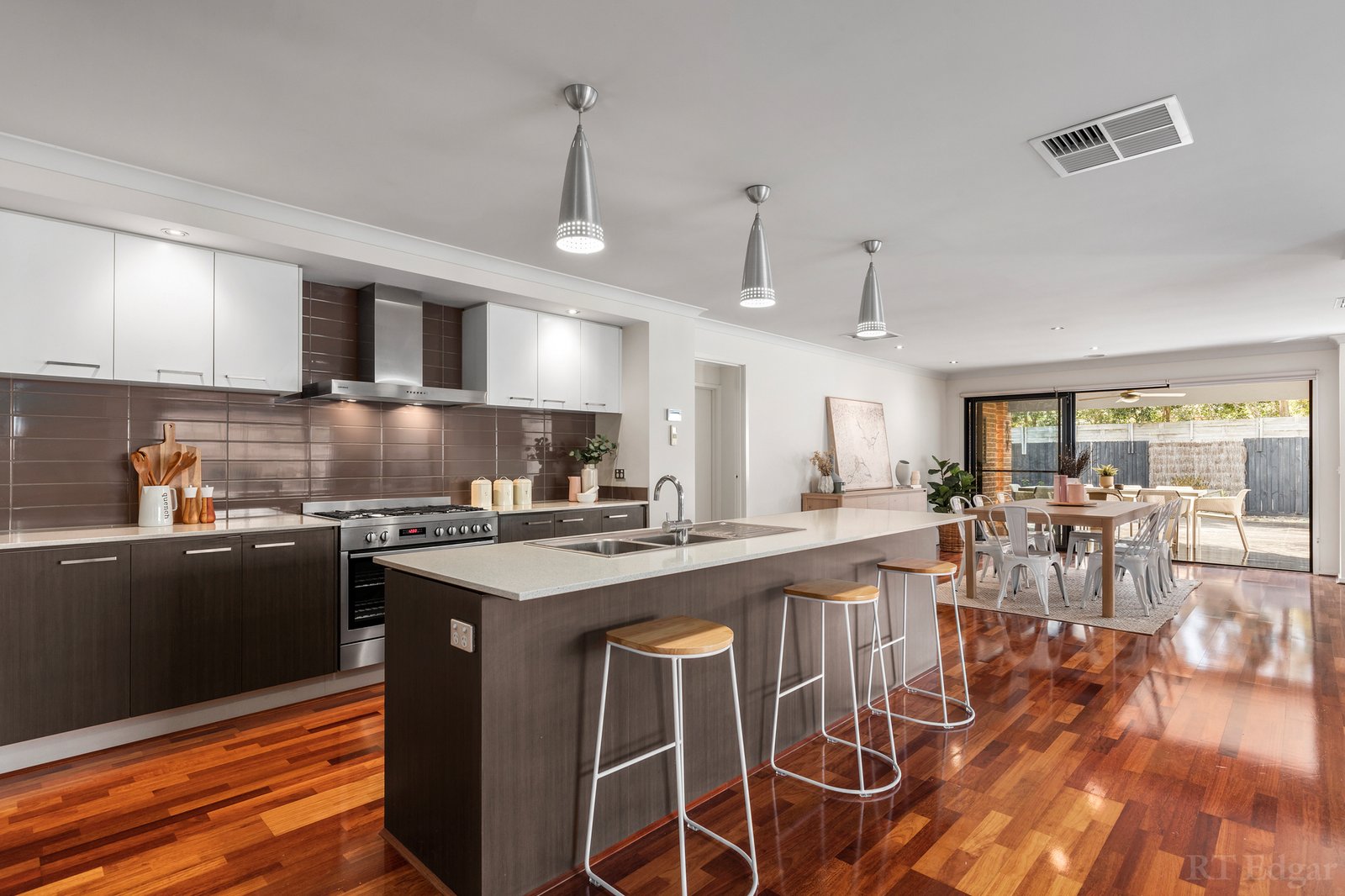 Real Estate and Property in 16 Morrow Crescent, Leopold, VIC