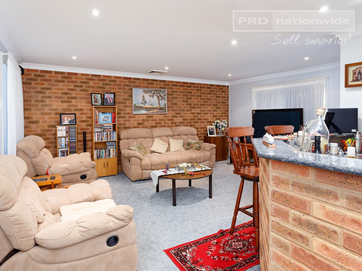 16 Mountford Street TUMUT 2