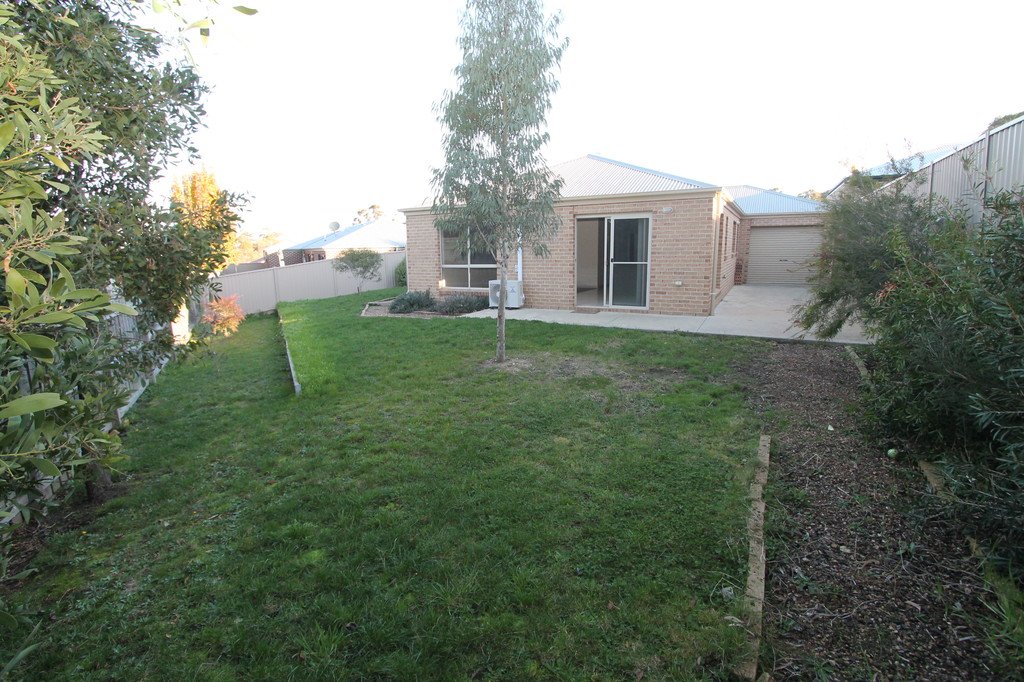 16 Muller Court MOUNT CLEAR 4