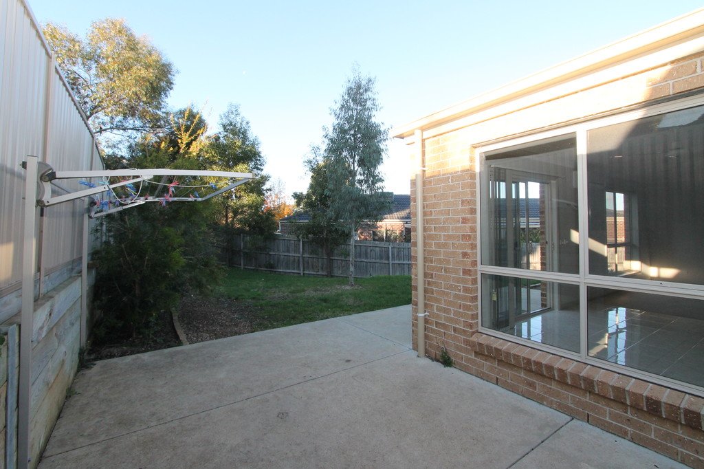 16 Muller Court MOUNT CLEAR 5