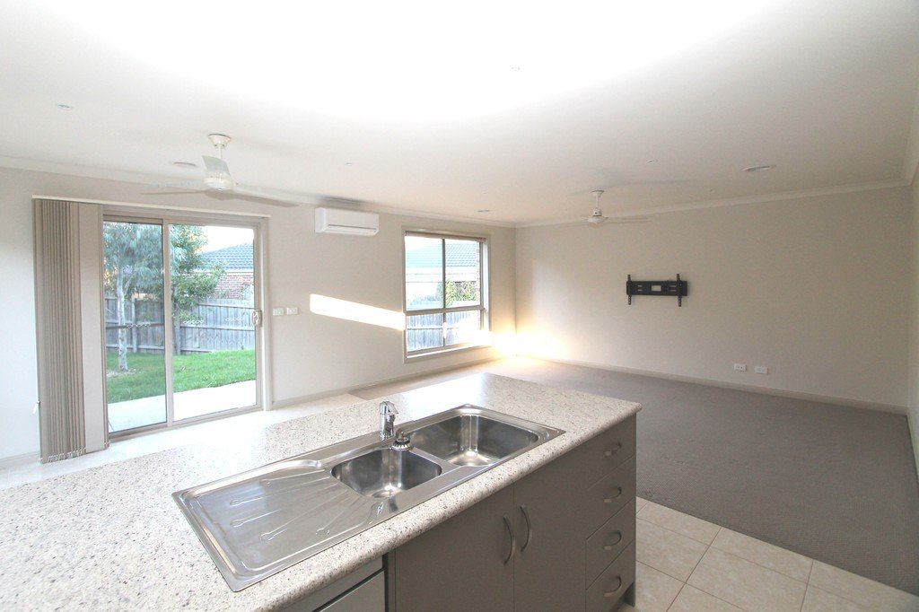 16 Muller Court MOUNT CLEAR 15