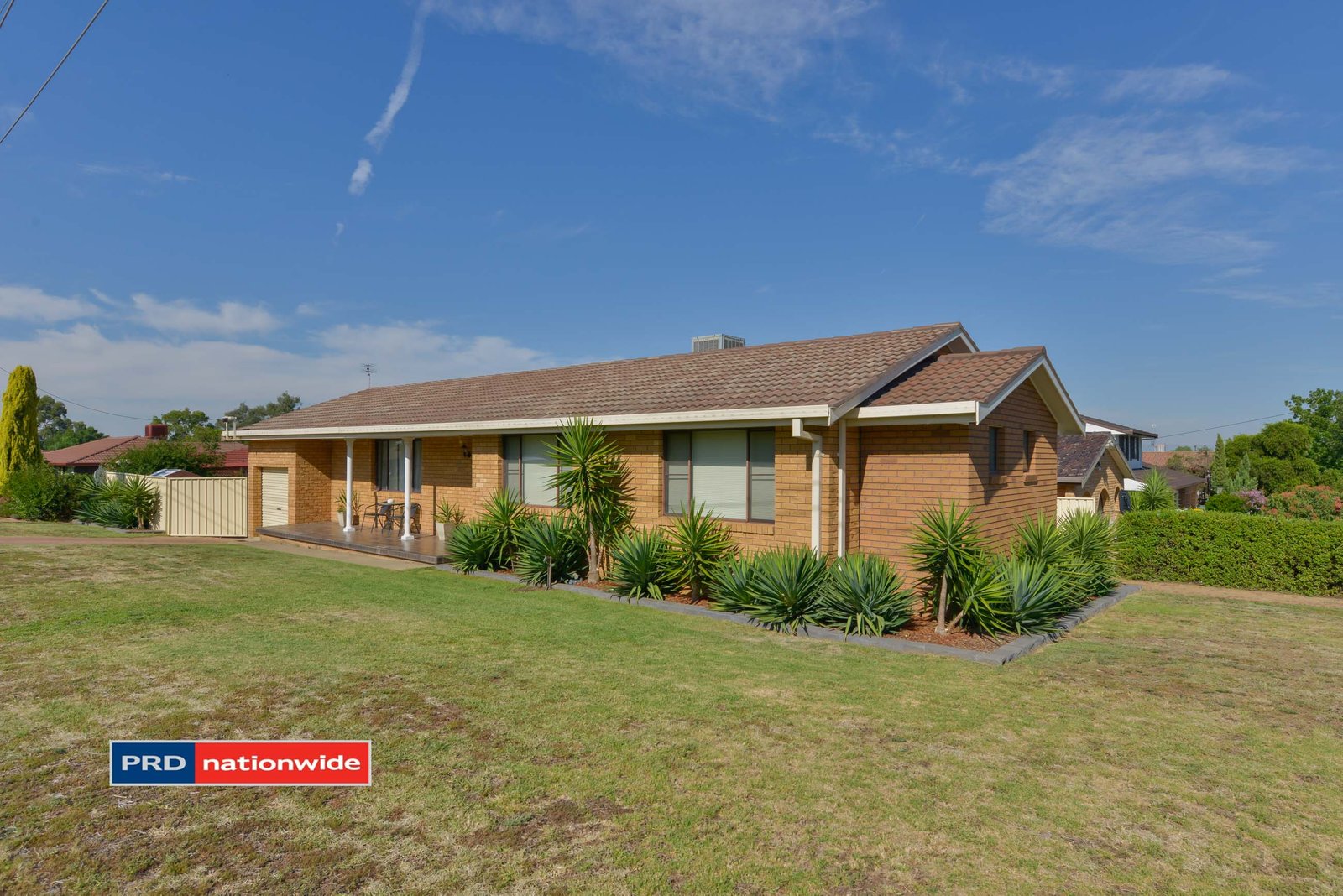 16 Myndee Avenue TAMWORTH 14