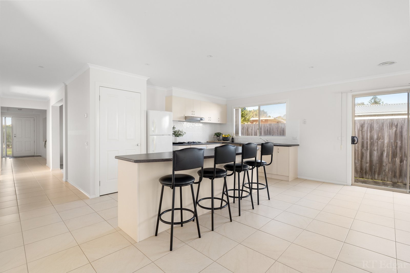 Real Estate and Property in 16 Neil Court, Tootgarook, VIC