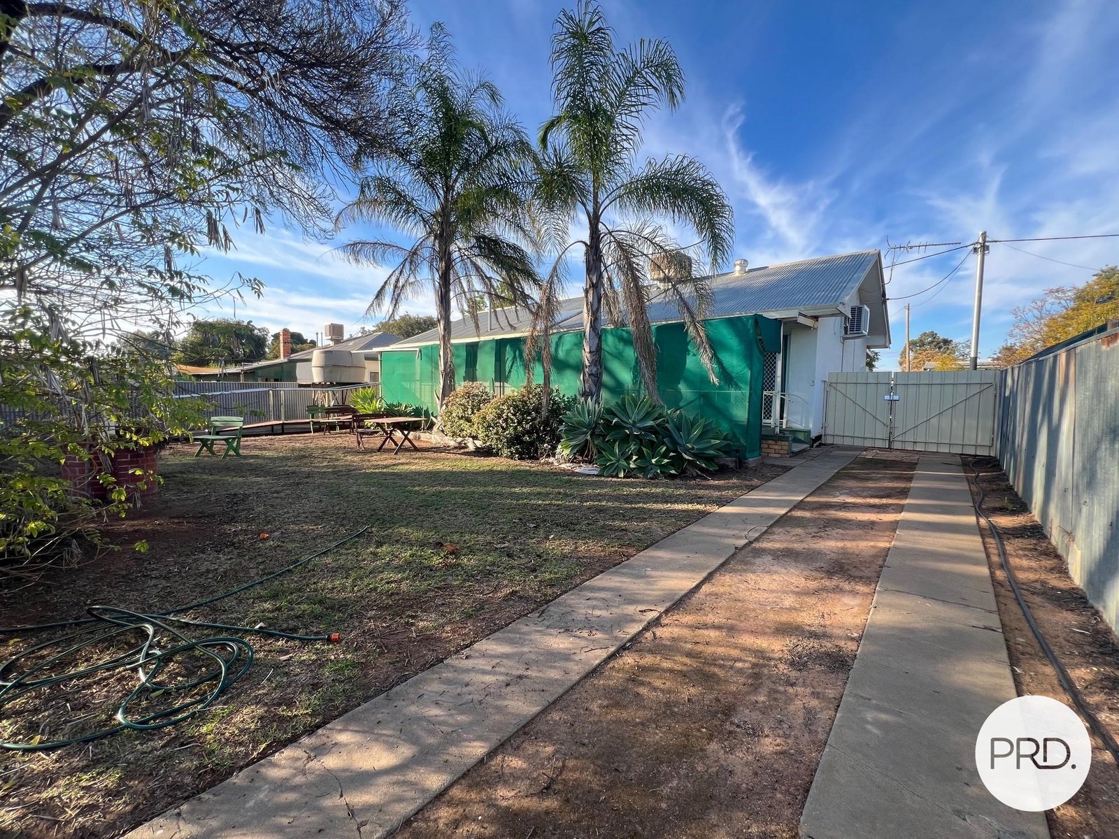 16 Neilpo Street DARETON 21