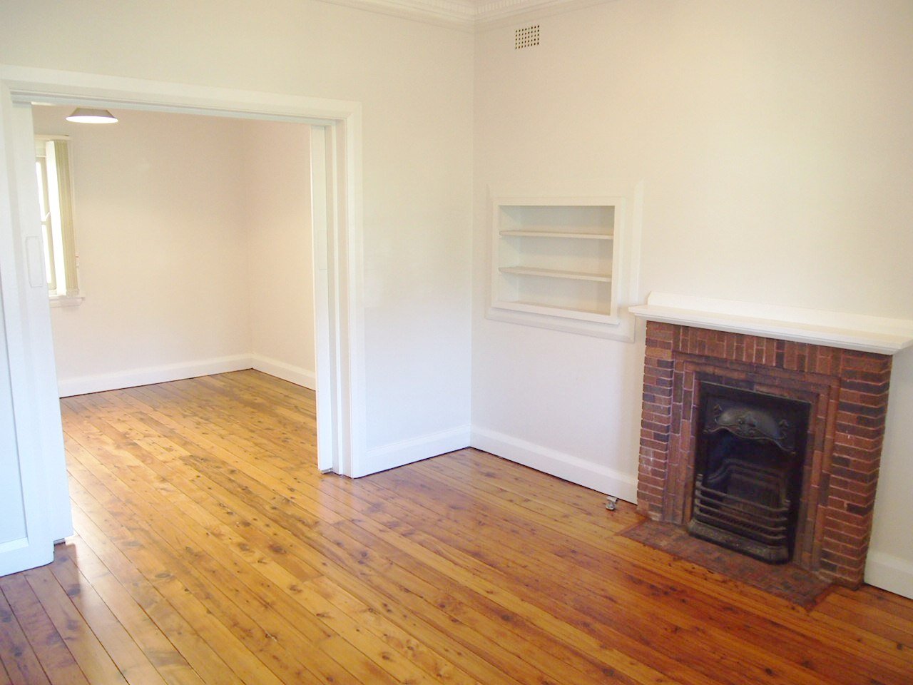 16 Neville Street OATLEY 3