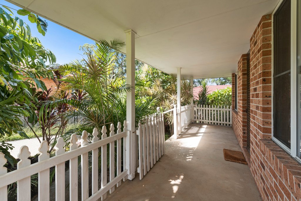 1/6 Newport Cres  BOAMBEE EAST 4