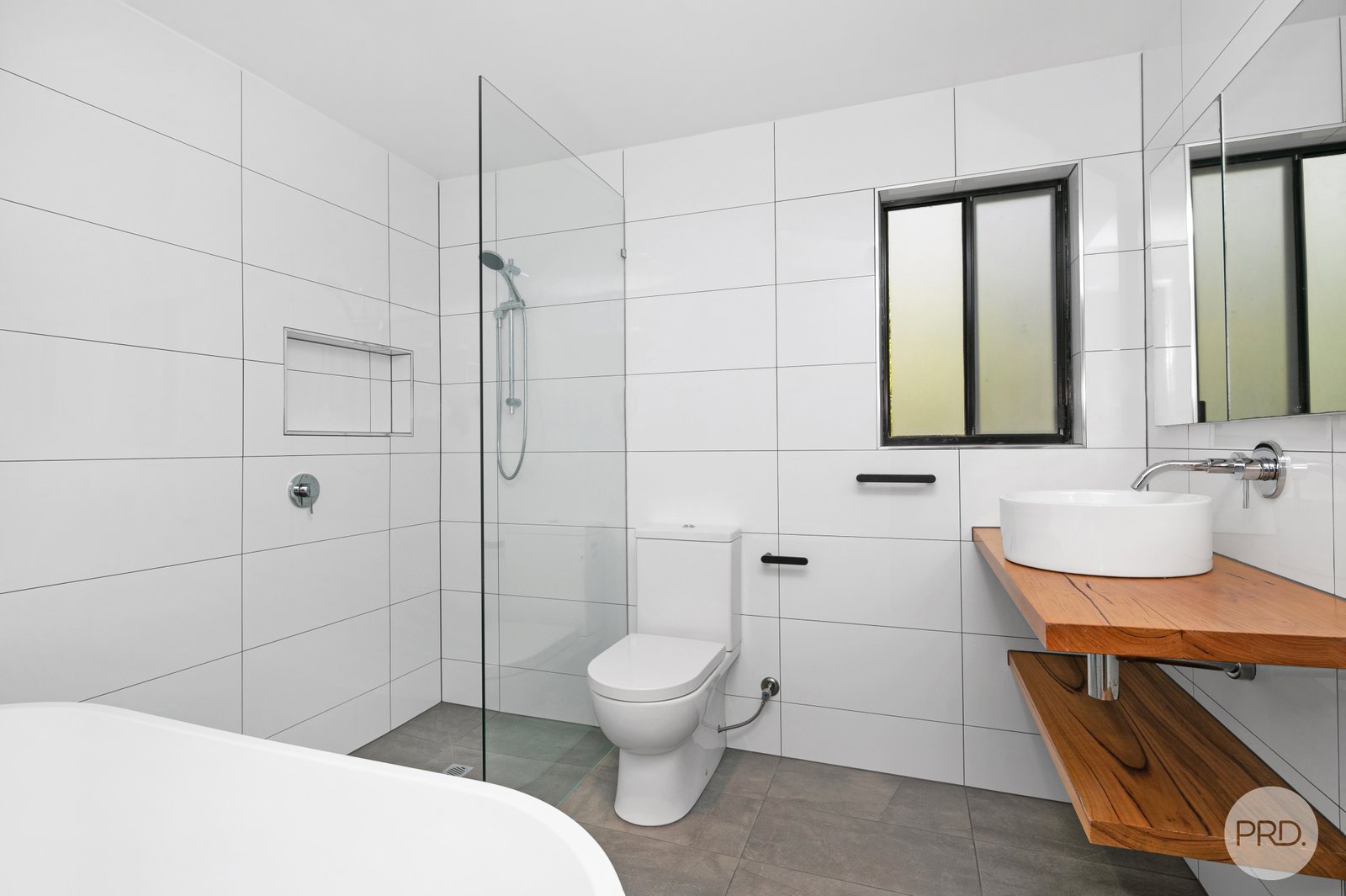 16 Nightingale Street NEWINGTON 8