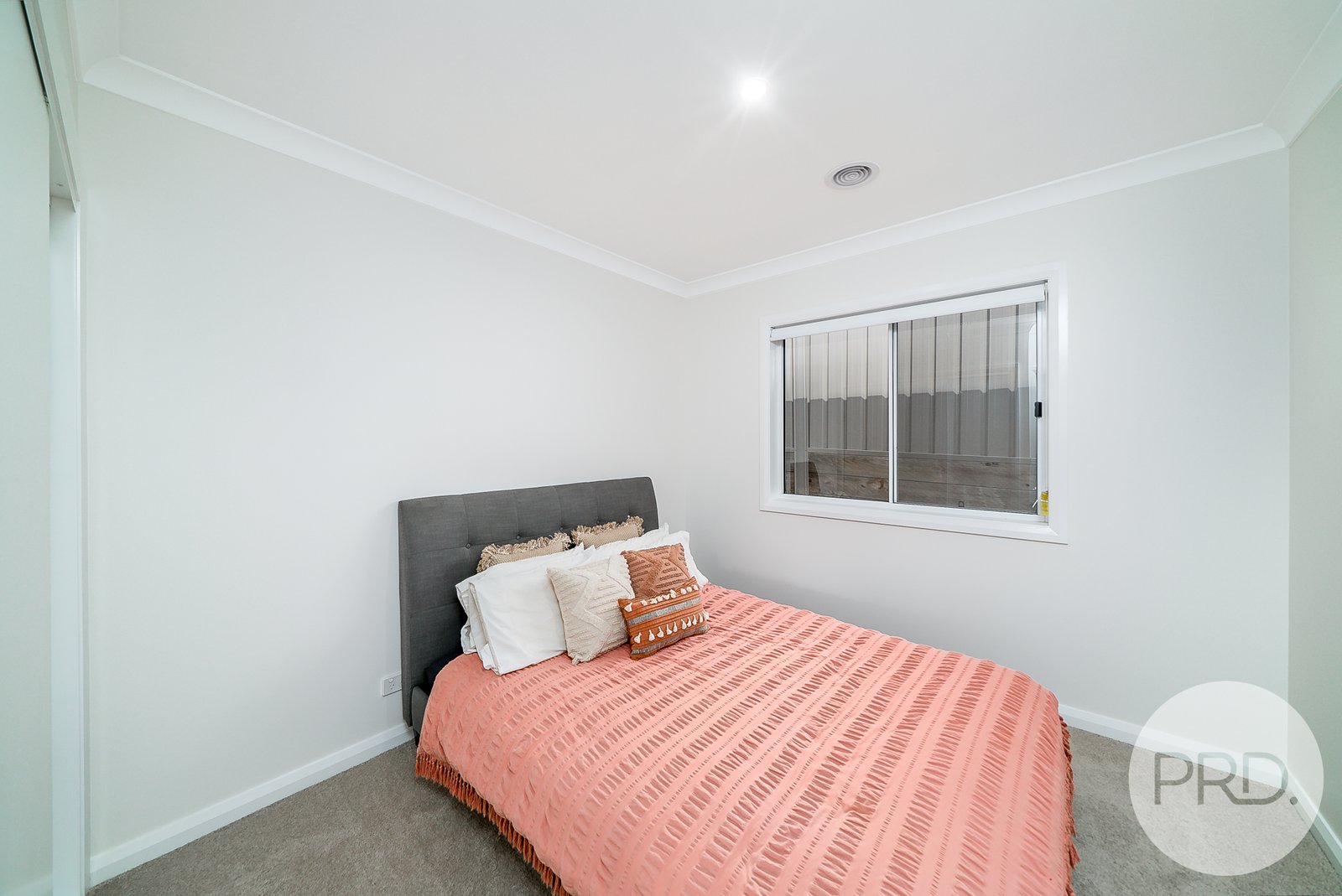 16 Nolan Street LLOYD 14