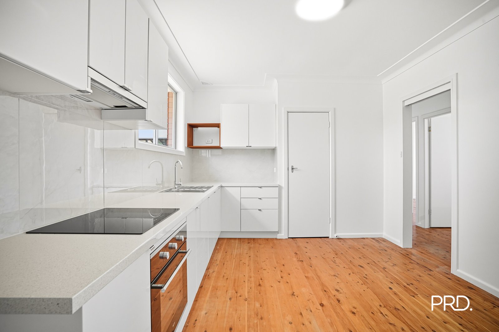 16 Normic Avenue Blaxland East 2