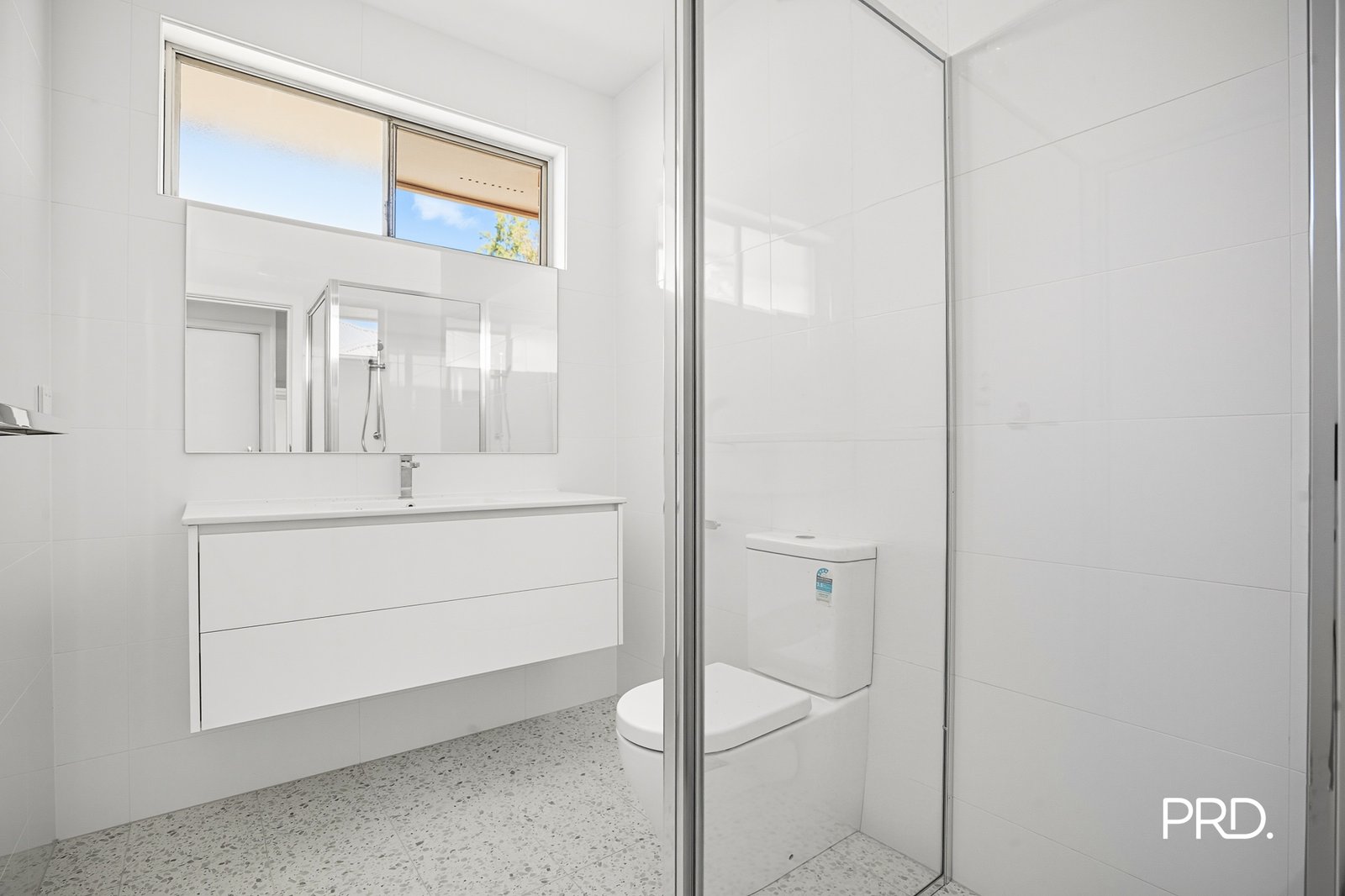 16 Normic Avenue Blaxland East 6