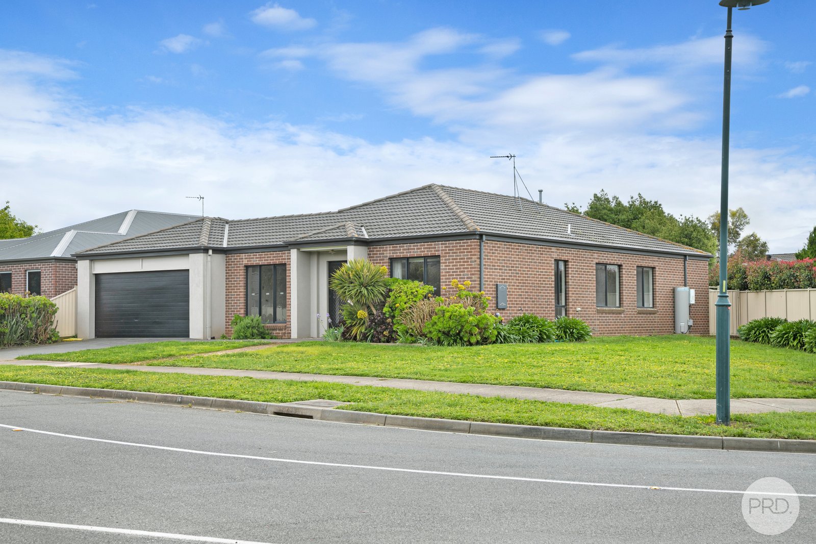 16 Normlyttle Parade MINERS REST 1