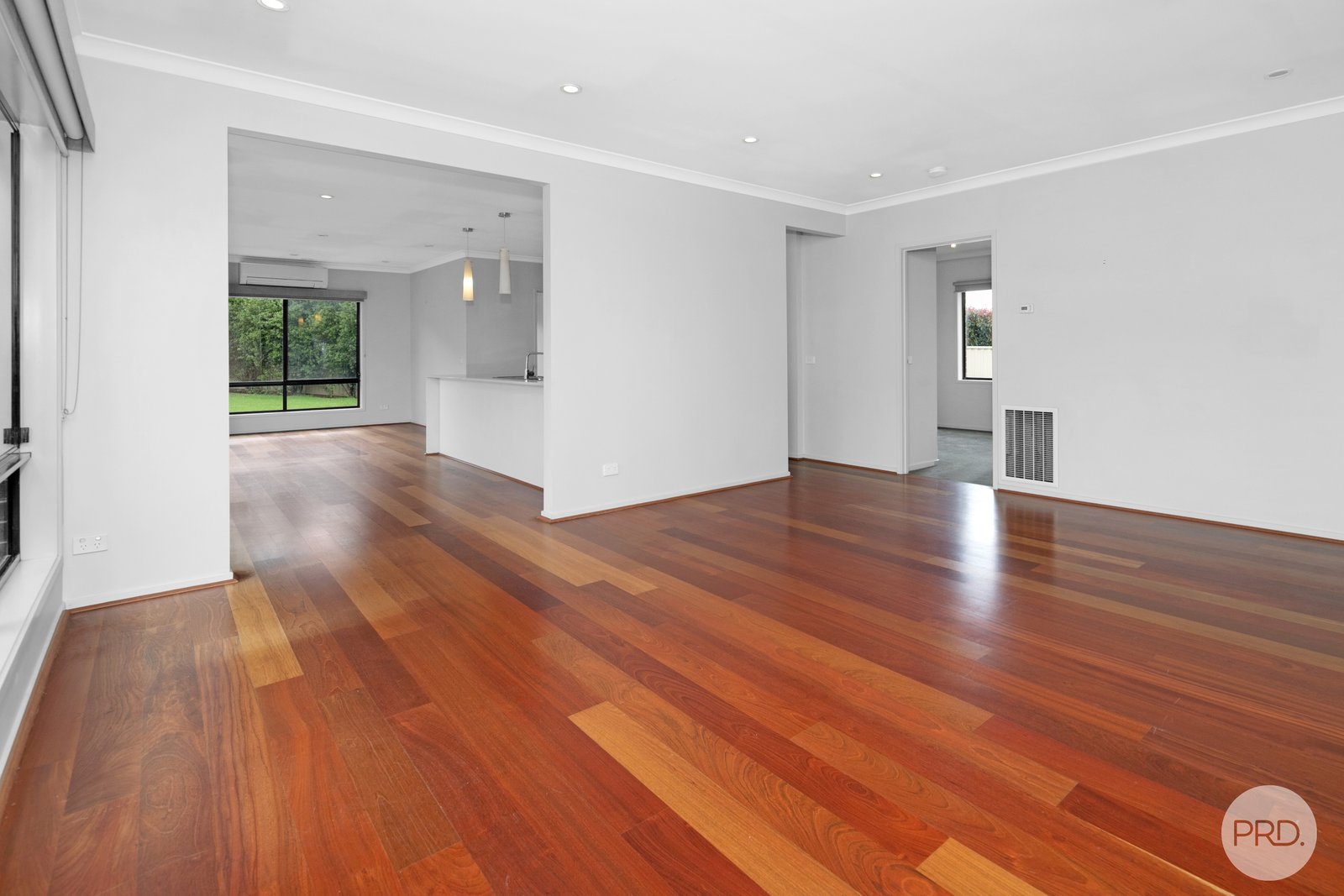 16 Normlyttle Parade MINERS REST 5