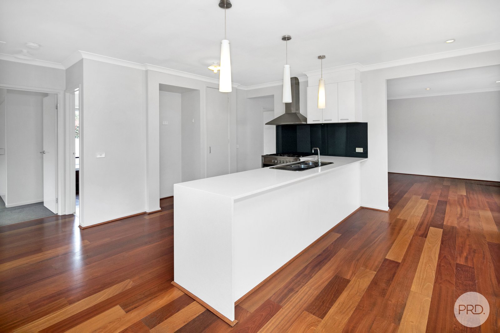 16 Normlyttle Parade MINERS REST 7