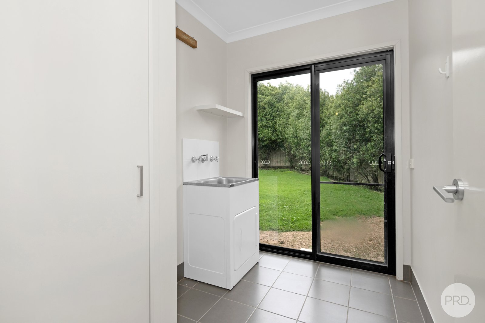 16 Normlyttle Parade MINERS REST 14