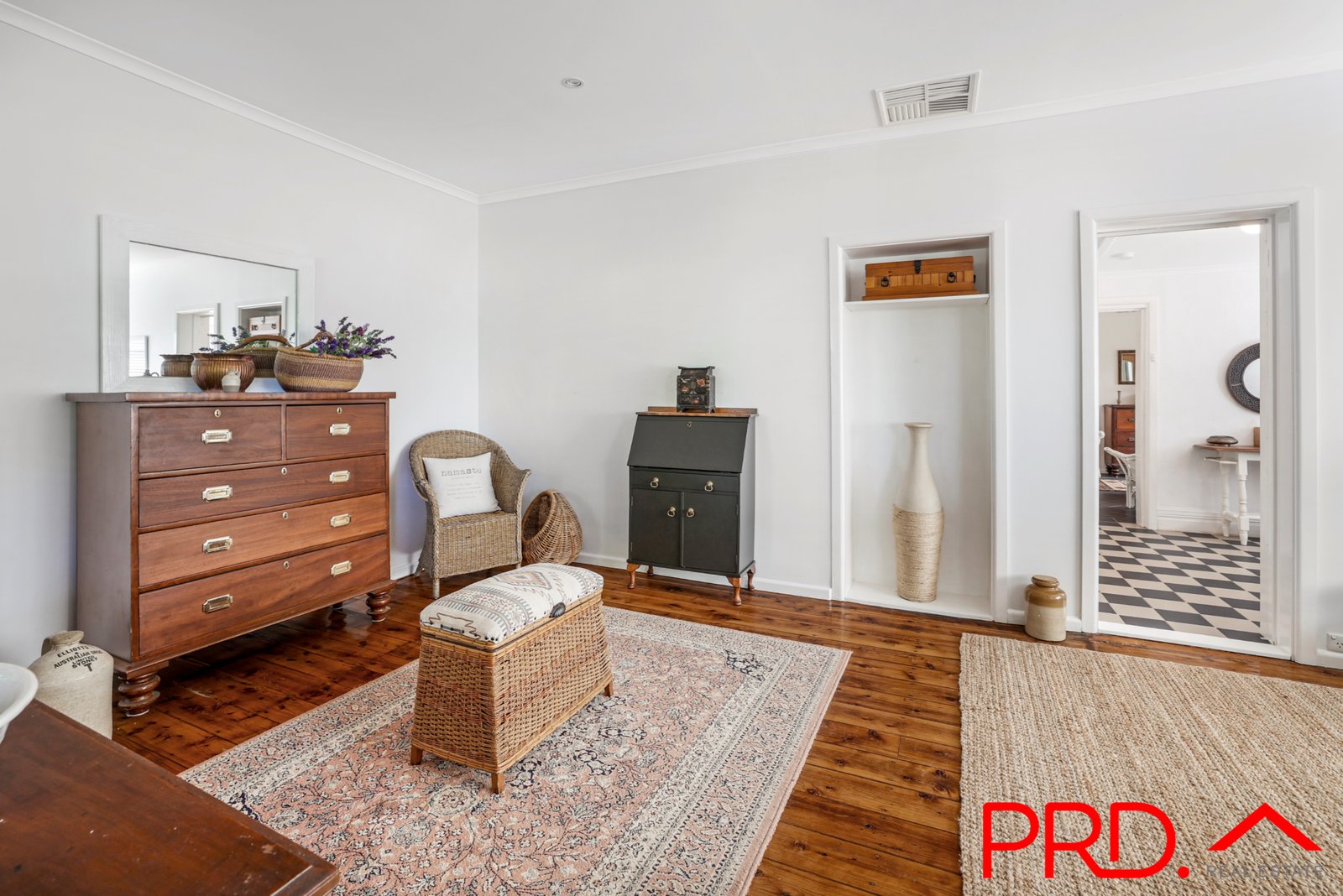 16 North Street TAMWORTH 5