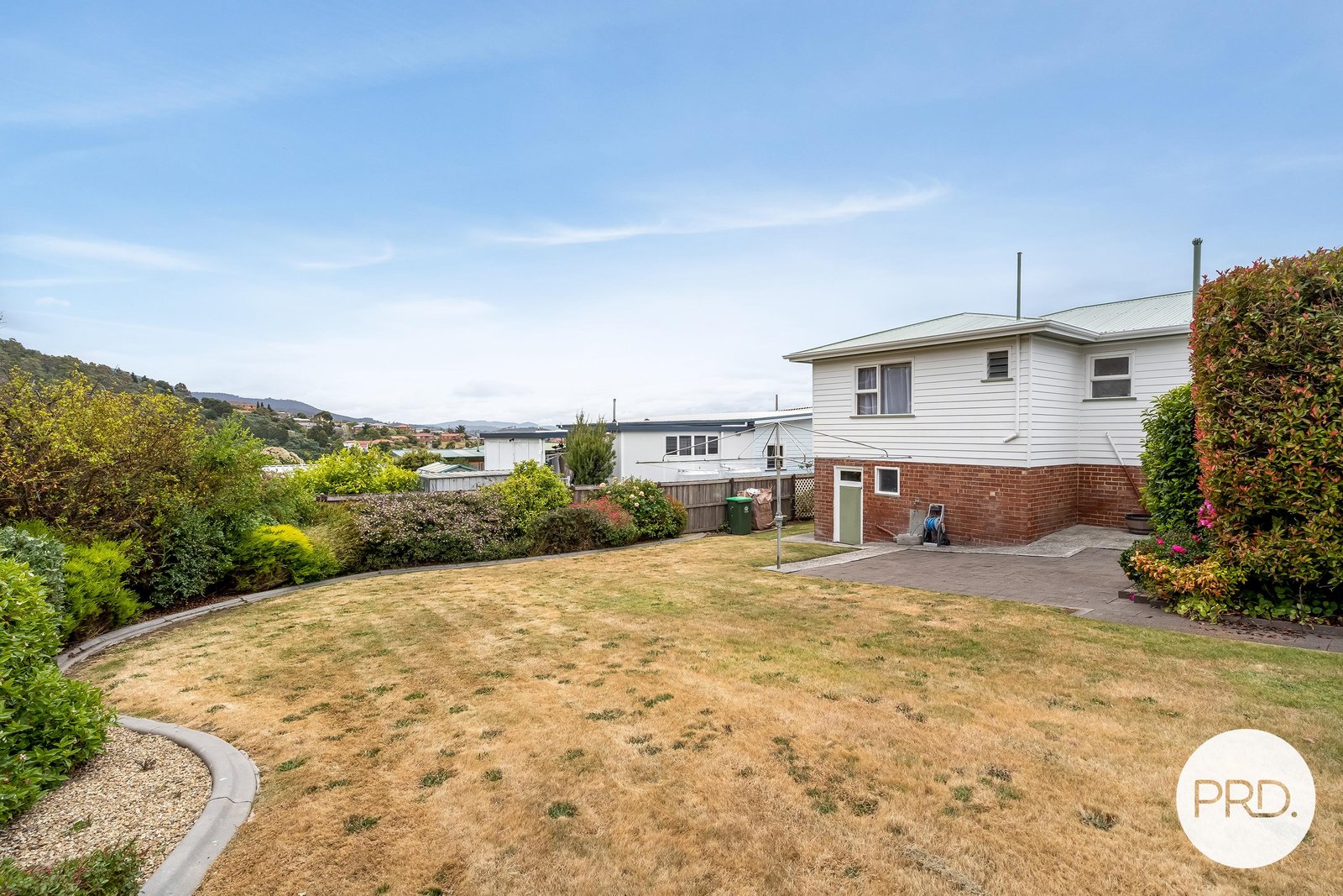 16 Oakbank Avenue MONTROSE 26