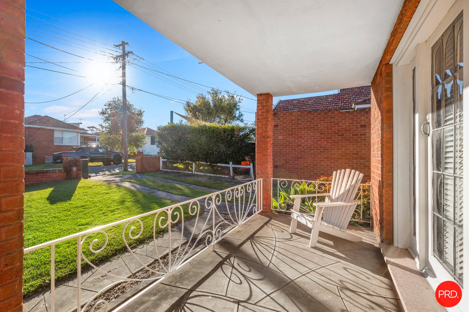 16 Oakdale Avenue KOGARAH 2