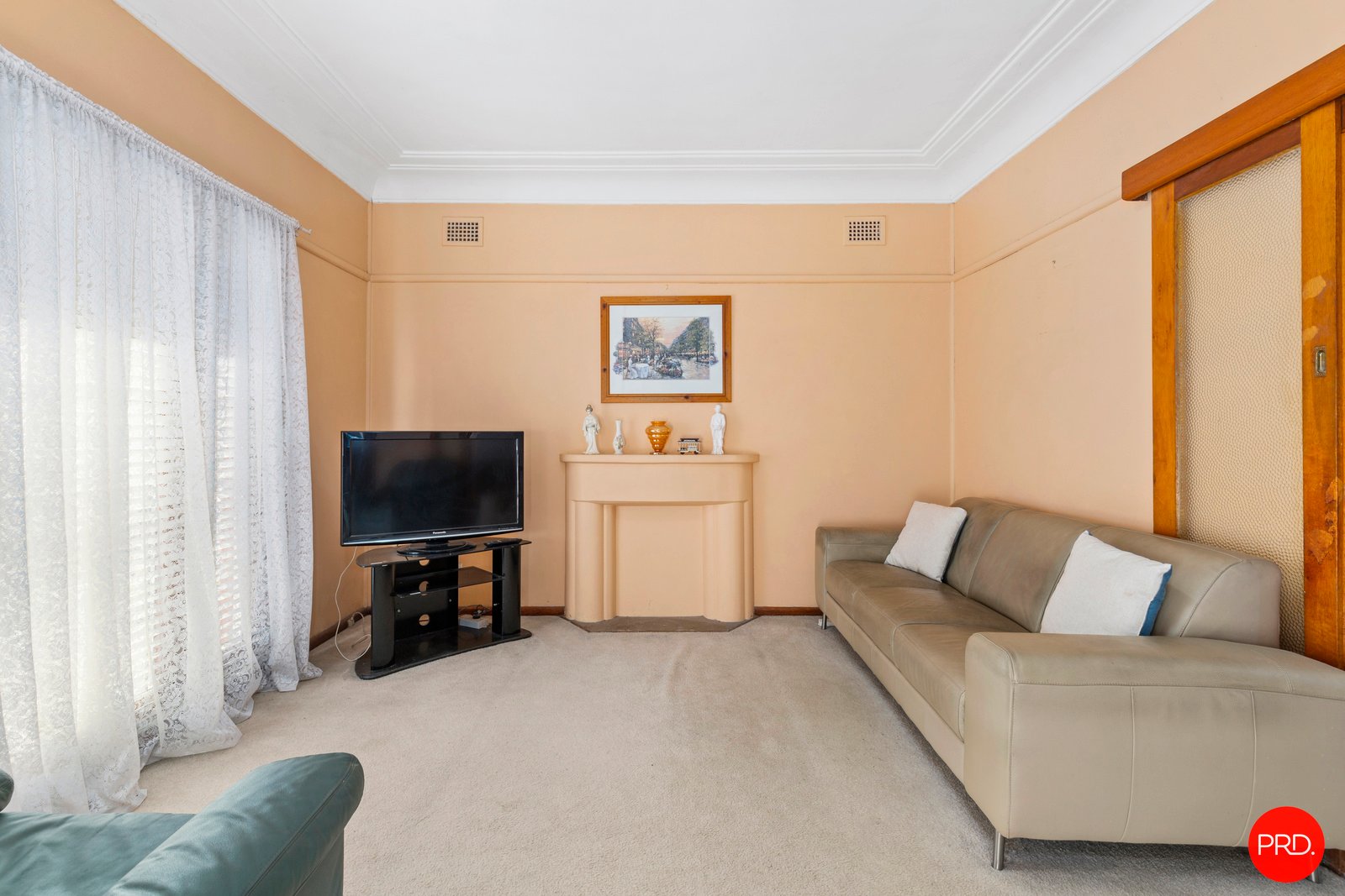 16 Oakdale Avenue KOGARAH 4