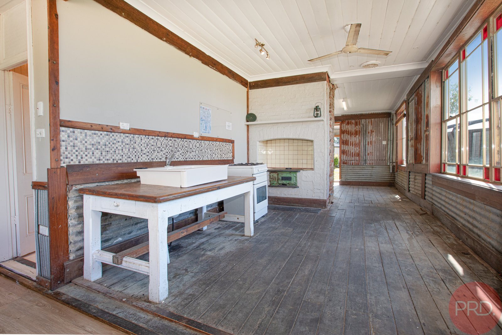 16 Oakhampton Road MAITLAND 17