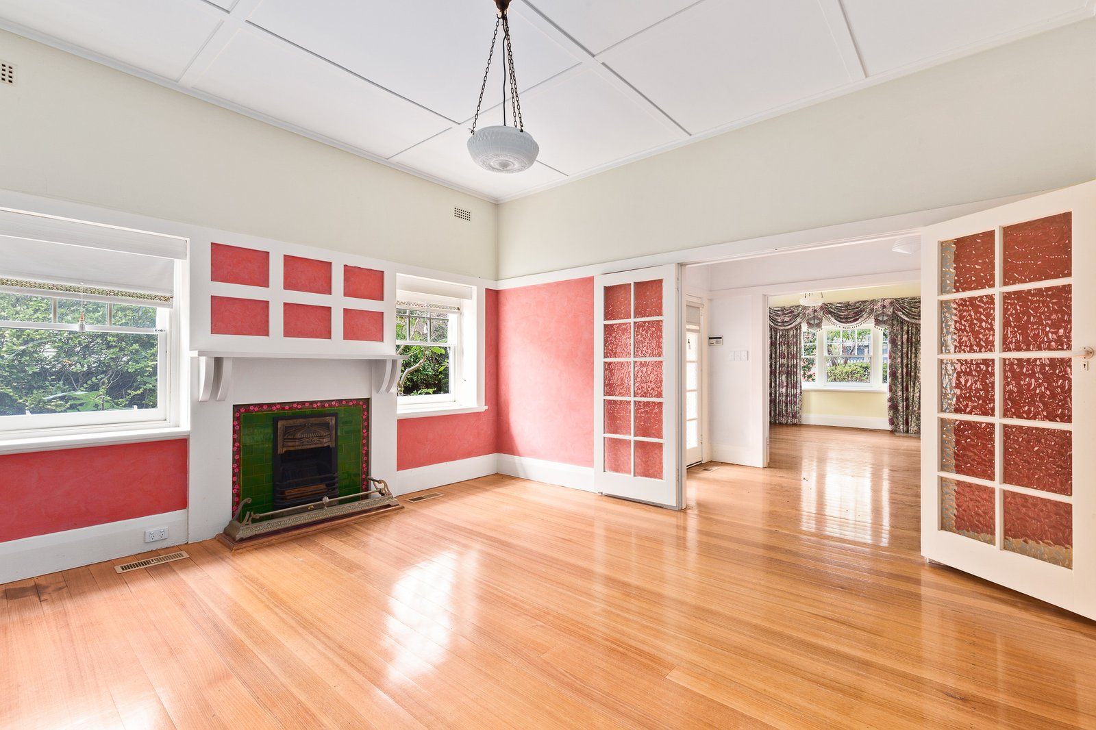 Gallery: 16 Oakwood Avenue