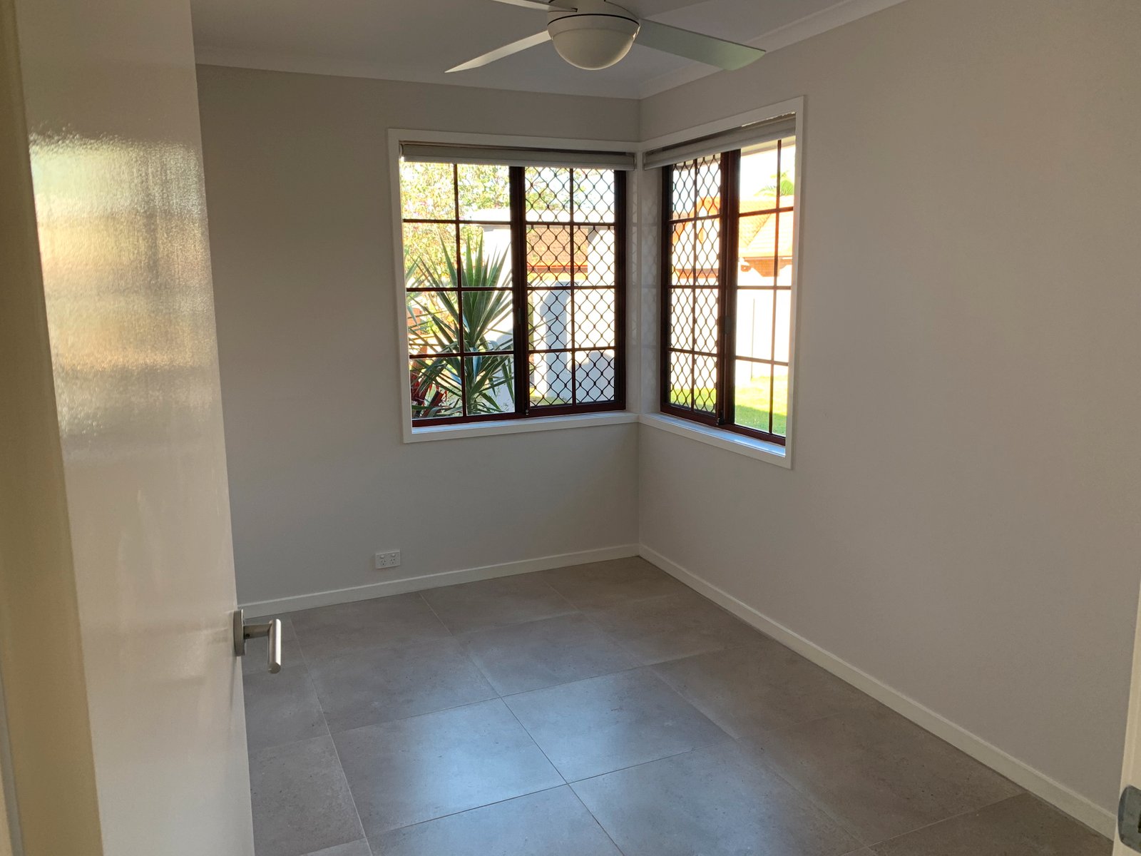 16 Oasis Crescent ELANORA 9