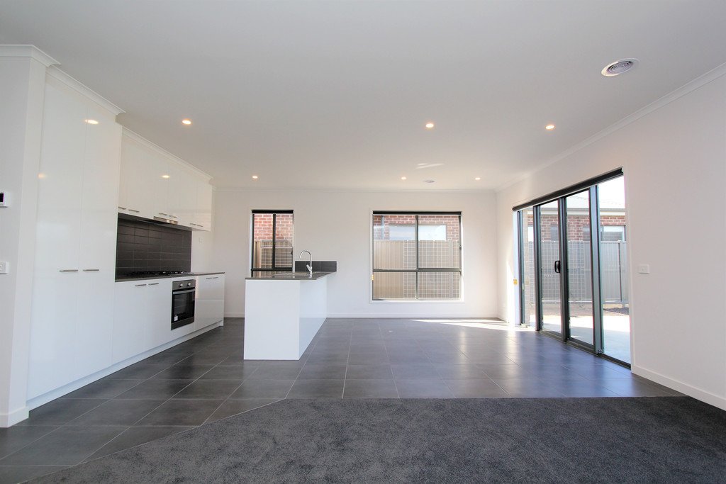 16 O'Callaghan Parade Lucas 5