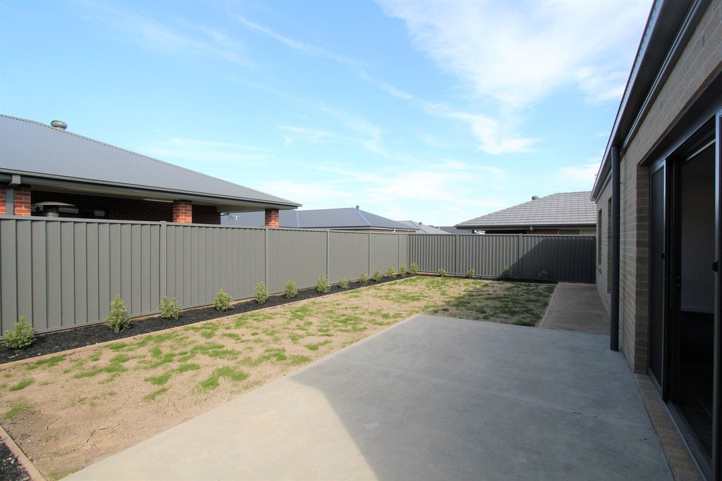 16 O'Callaghan Parade Lucas 10