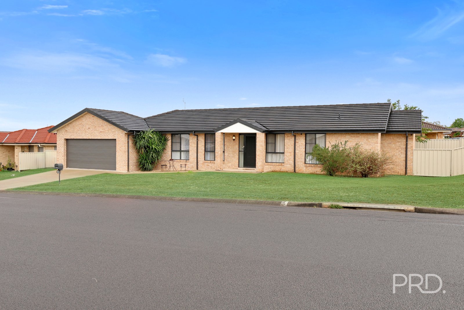 16 Orley Drive OXLEY VALE 2